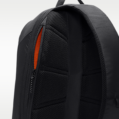 NIKE公式】ナイキ コミュート スリングバッグ (8L).オンラインストア